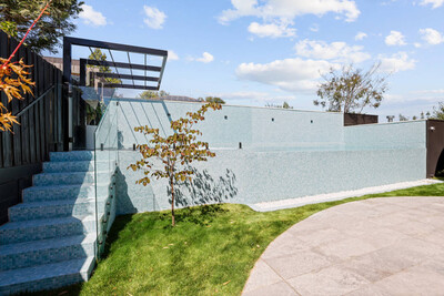 MPD33_Melbourne Pool designer_blue mosaic tiles_glass pool fencing_lap pool_Salt Pools